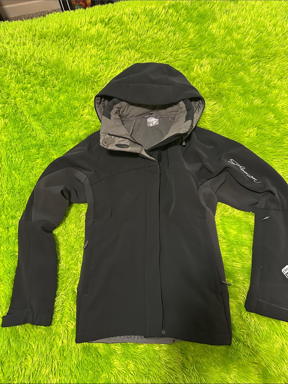 Salomon snowboarding coat Women’s (m)